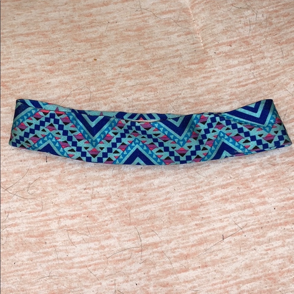 Patterned ivivva headband!